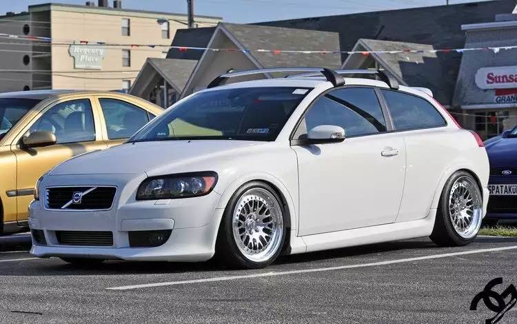 《白色魅惑》—volvo c30改装赏析 - 中国沃尔沃改装网